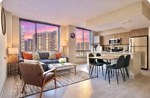 Aurora Highlands Apartment | Wow! 5 min to DC/Metro/Mall Stunning 2B King Bed Pool Gym