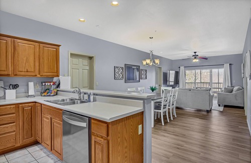 Branson West Condo | WOW! New walk in condo, no stairs w/3 pools next to SDC! 5 min to Table Rock.