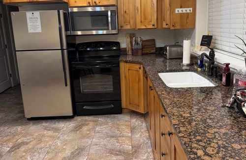 Provo Apartment | Y Mountain View Cozy 2- bd Stay by BYU & Slate Canyon