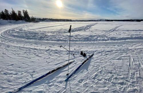 Yellowknife Apartment | Yellowknife Downtown 50a avenue Retreat