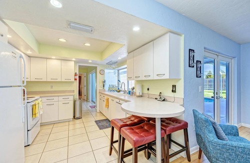 Sarasota Springs House | Your Dream Pool Home in Sarasota - #1 Siesta Key Beach a short drive