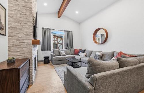 Zermatt Villa | Zermatt Villa 3014 - 2 Bedroom 2 Bath Full Kitchen with Resort Amenities