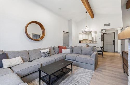 Zermatt Villa | Zermatt Villa 3014 - 2 Bedroom 2 Bath Full Kitchen with Resort Amenities