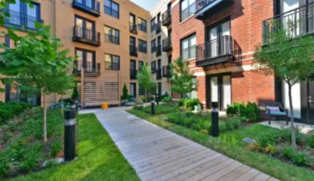 1-bedroom apartment in a prime location with parking included and mins. to DC