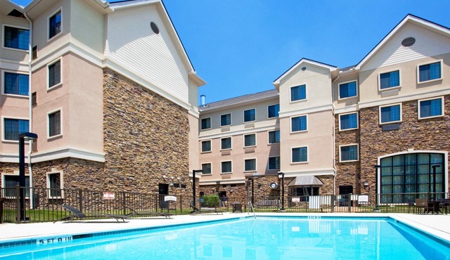 1 Bedroom | Free Wi-Fi, Pool, Free Breakfast