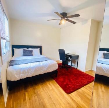1 bedroom terrace view with shared bathroom #4