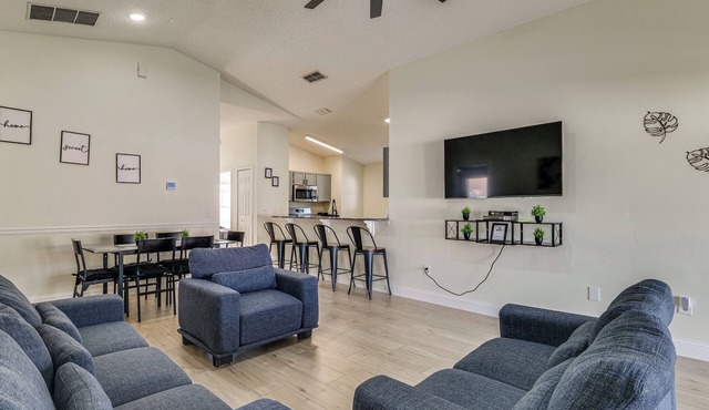 10 Mi to Animal Kingdom: Clermont Home w/Pool!