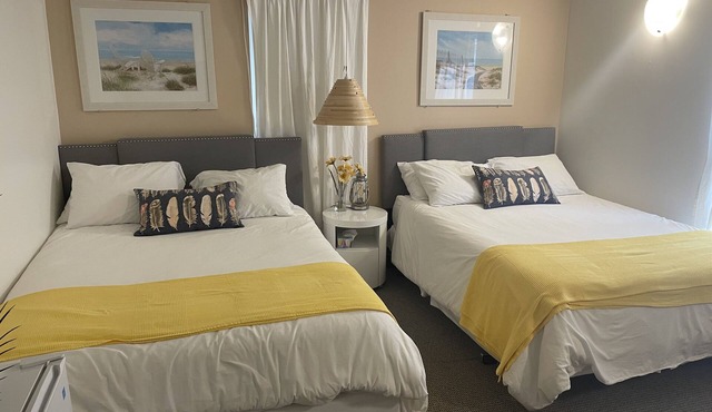 101 - Standard Room - 2 Queen Beds -1st Floor