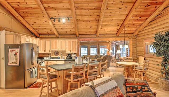 11 Mi to Rainbow Lake: Family Home w/Large Yard