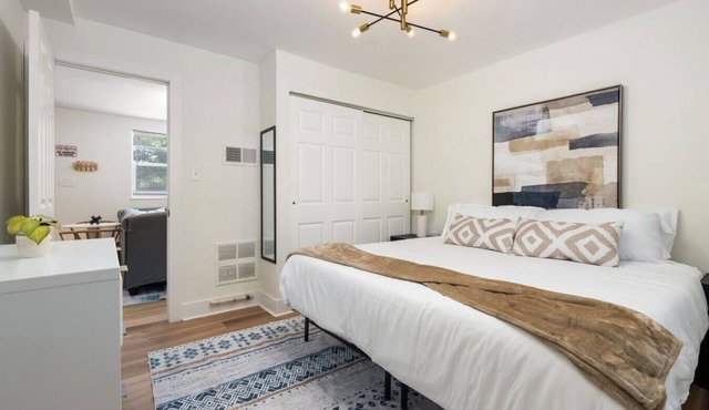 1BR Unit for an easy comfy stay