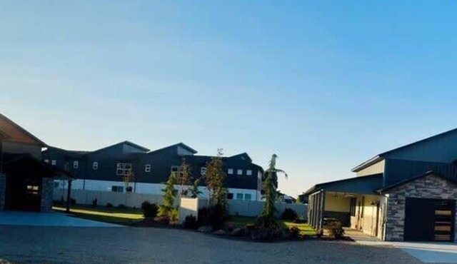 2 Barndos|Family Reunion|Sport Teams|RV Options|Pickleball|Corporate Functions