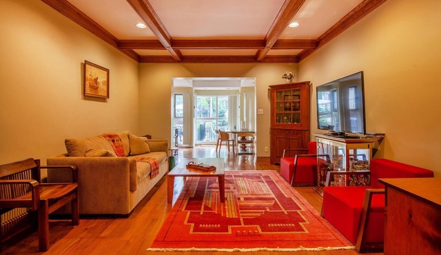2 min walk to the Zoo, Adams Morgan, Conv Center 2 stations away, Marriott Wardman 20 min walk.