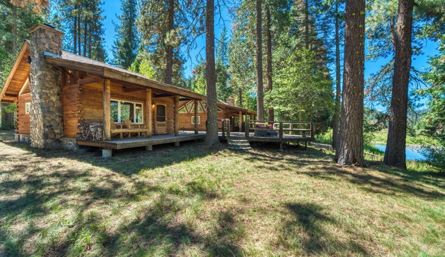 2 Riverfront Cabins, 200 Acres Near Plumas Forest