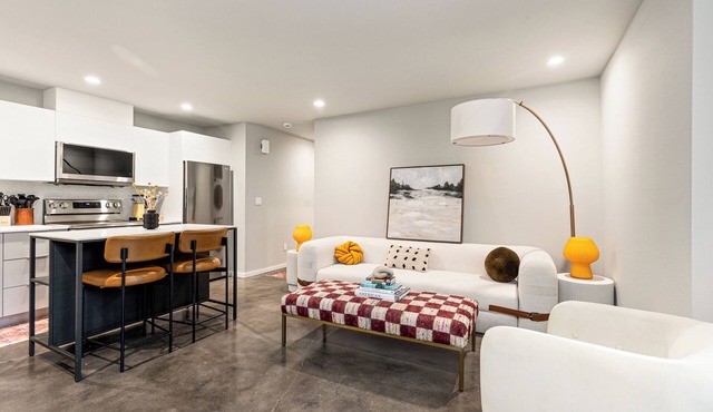 2BR/2BA in the Heart of Ballard