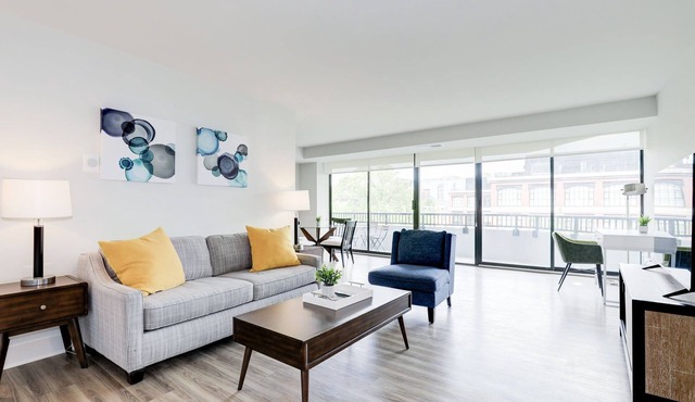 2BR Executive Apartment by Envitae