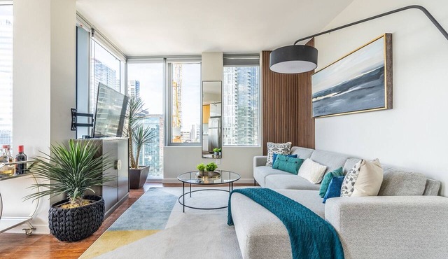 2BR | Gym, Pool | Bellevue | Sophari Towers M