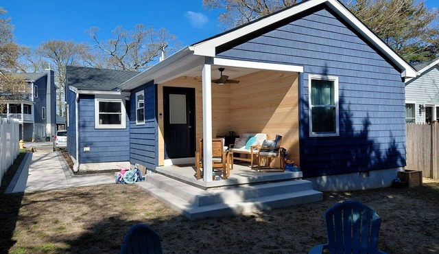 3-bedroom 2-bath family-friendly Midships Cottage w/AC in Town Bank walk 2 beach