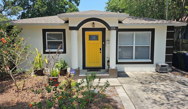 3B/2BA, 12min to Airport&Downtown, Private Parking