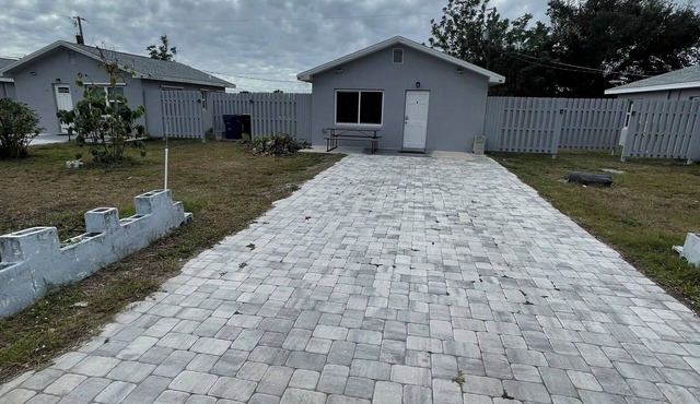 #4 Charming cottage across of warm mineral springs great for 2 person