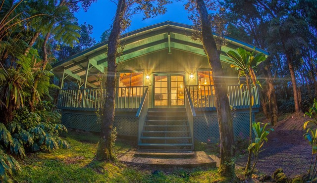 6 mins from Nat'l Park! Enjoy the sound of rain & birds in a peaceful retreat.
