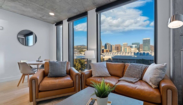 8th fl. Amazing views! Lux design! Pool/gym/Pkg!
