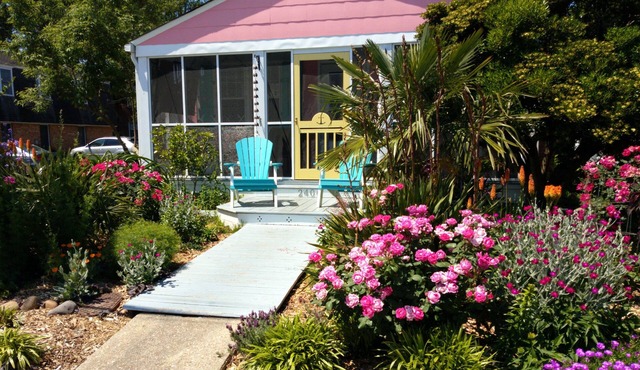 Adorable Cottage In The Heart Of The Old Beach Area, Close To The Boardwalk.