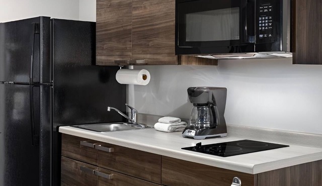 Affordable Room w/Kitchen Close to New River Air Station Perfect For Families