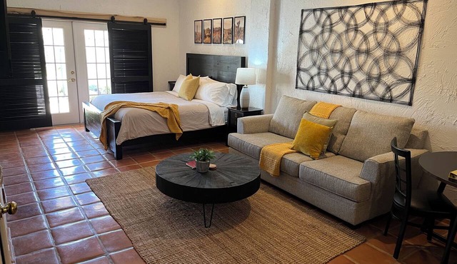 Amira Resort Luxury Spa Retreat Villa de Lujo, 2 Pools, Pickleball, Jetted Tub