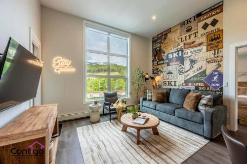 Apres Ski, DT, MtnView, TopFloor, AC, Sleeps 6