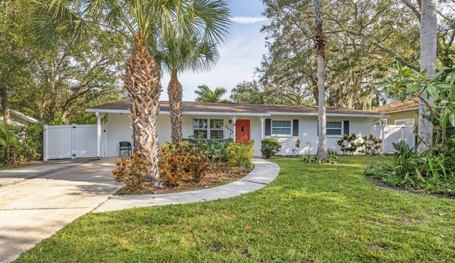 Arlington Park House Sarasota Tropical Oasis Sarasota cert of reg # VR25-00010