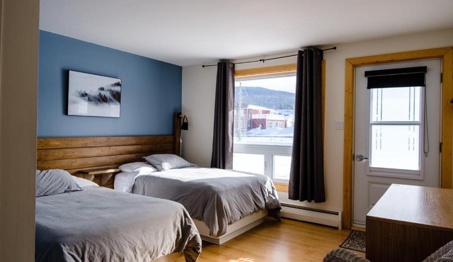 Auberge de Jeunesse Le Camp De Base