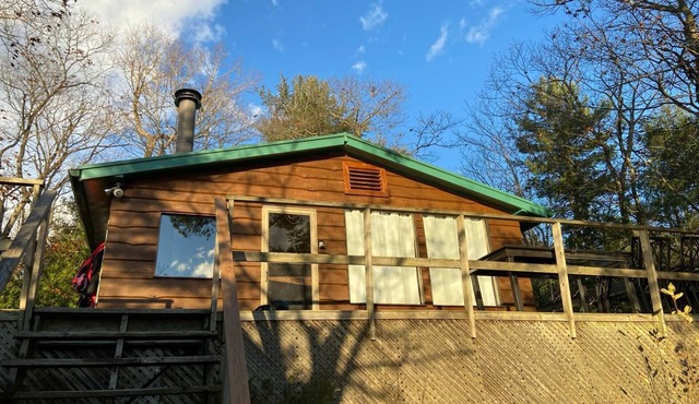 Baysong Cottage, with Sauna, on Georgian Bay.
