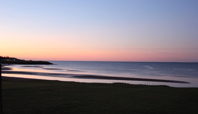 BEACH HOUSE
