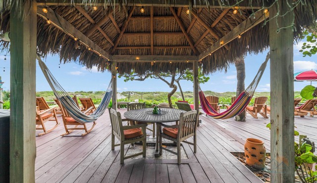 Beach & Resort Access - Pets, Games & Fire Pit