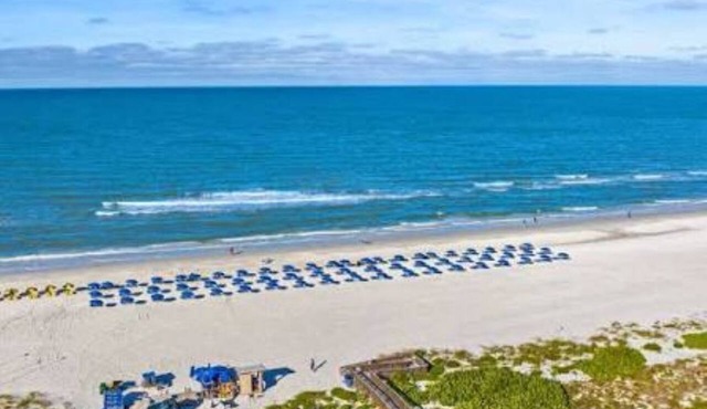 Beachfront Marriott Vacation Club - modern 2-bedroom villa in Marco Island!