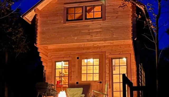 Beautiful Bunkie with pool on 5 acres