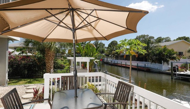 Beautiful Condo with first class amenities on Charlotte Harbor, Orlando Condo 4851