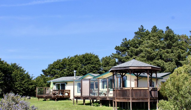 Beautiful Mendocino Coast Oceanfront Home on the Bluffs West of Hwy 1