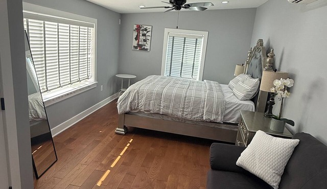 Beautiful, Private, Cozy Apartment Just 2 Minutes Off the Beltway