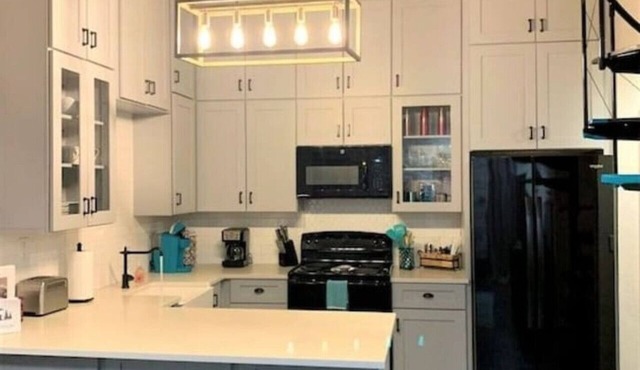 Beautiful Upstairs Condo close to Hospital
