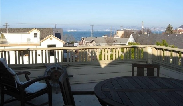 Beautiful View Home Alki Beach-West Seattle - 3 bed,3 baths