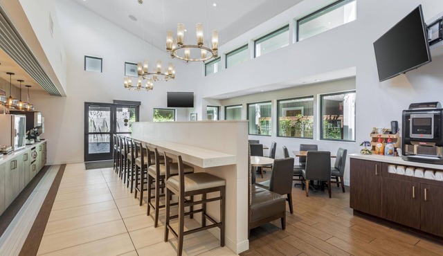 Best Western Plus Stevenson Manor