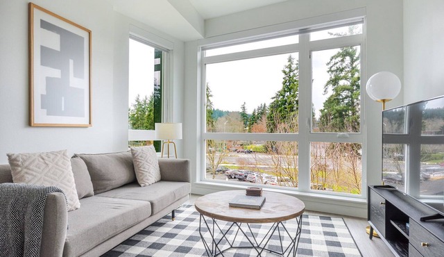 Blueground | Southeast Redmond, pool, nr Marymoor Park