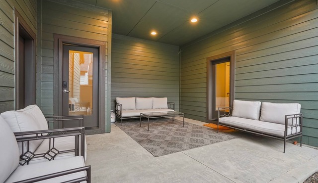 Boise Foothills Luxury Home | Close to Bogus Basin