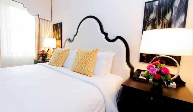 Boutique Charm Junior King Suite Perfect for Couples Visiting Historic DC Sites