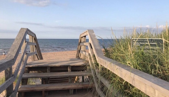 Brackley Beach Seabreeze Cottage