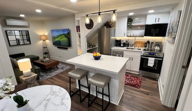 Brand New 2-Bedroom Apartment in Ballard!