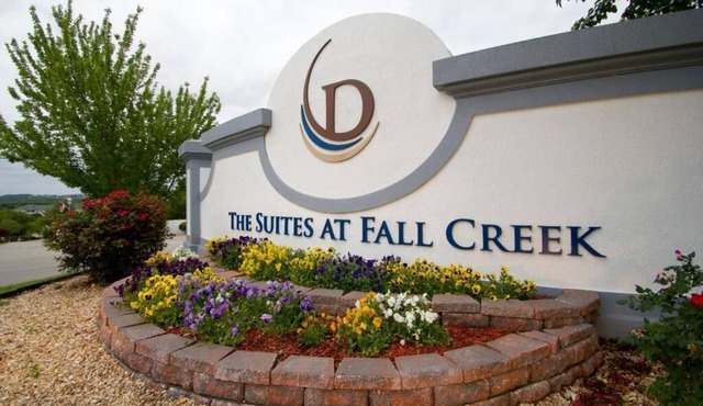 Branson | Family Lake Retreat | Pool + Lake | 2BR