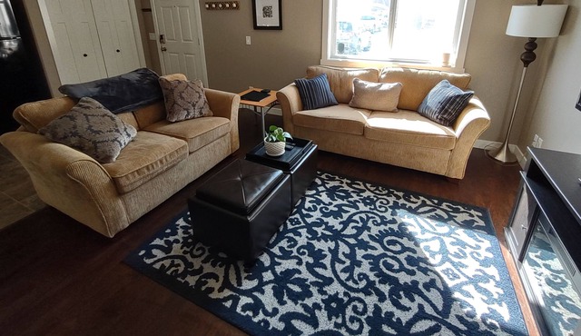 Bright 2 Bedroom Basement Suite