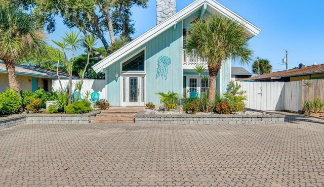 Cape Canaveral Cottage w/Pool - Walk to Beach!